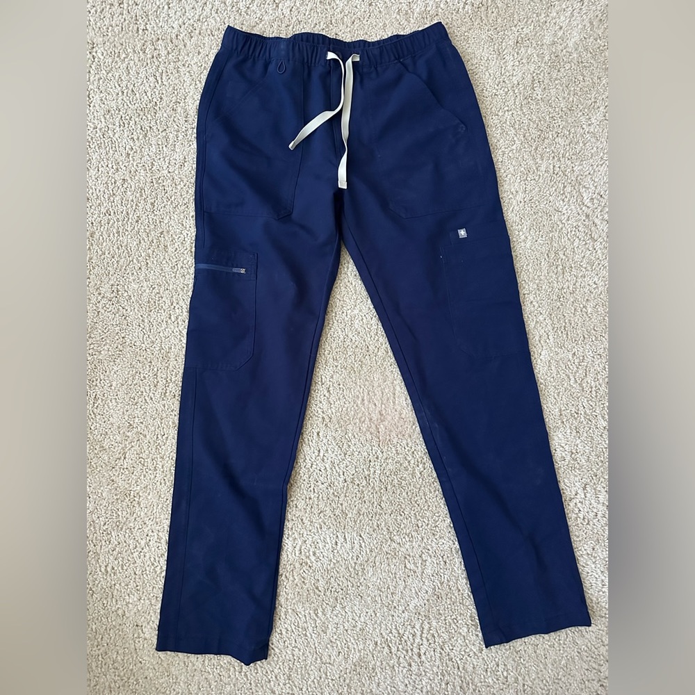 Figs 7-pocket scrub pants (MENS SMALL, waist 28-30)